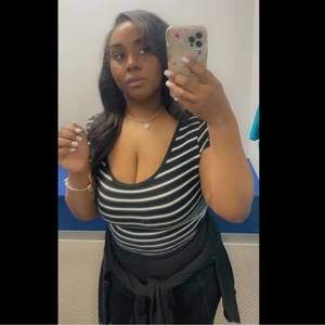 Meet your Posher, Simone